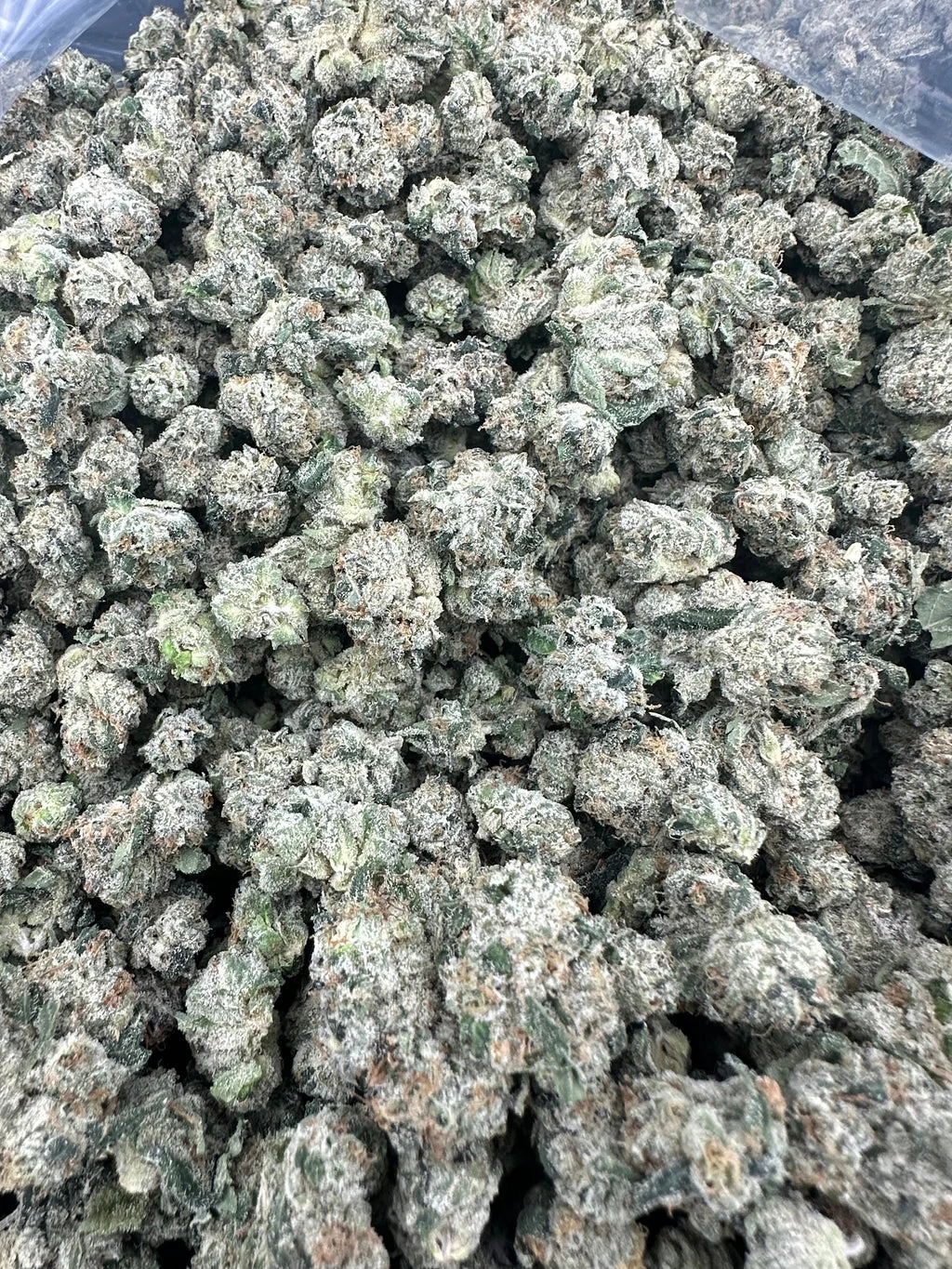Larry OG Smalls THCA Flower (Exotic) – Ounce (28g)